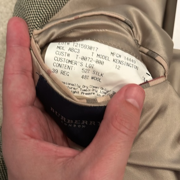 Burberry sport coat - Picture 3 of 3